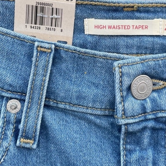Levi's High Waisted Tapered Mom Stretch Jeans - Picture 8 of 9